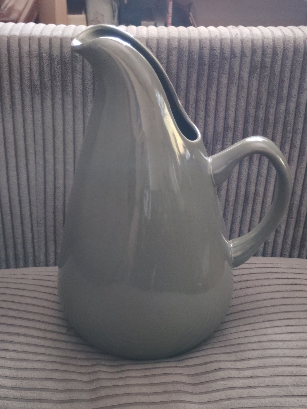 Russel Wright Stubenville Pottery dark gray pitcher 10 1/2"
